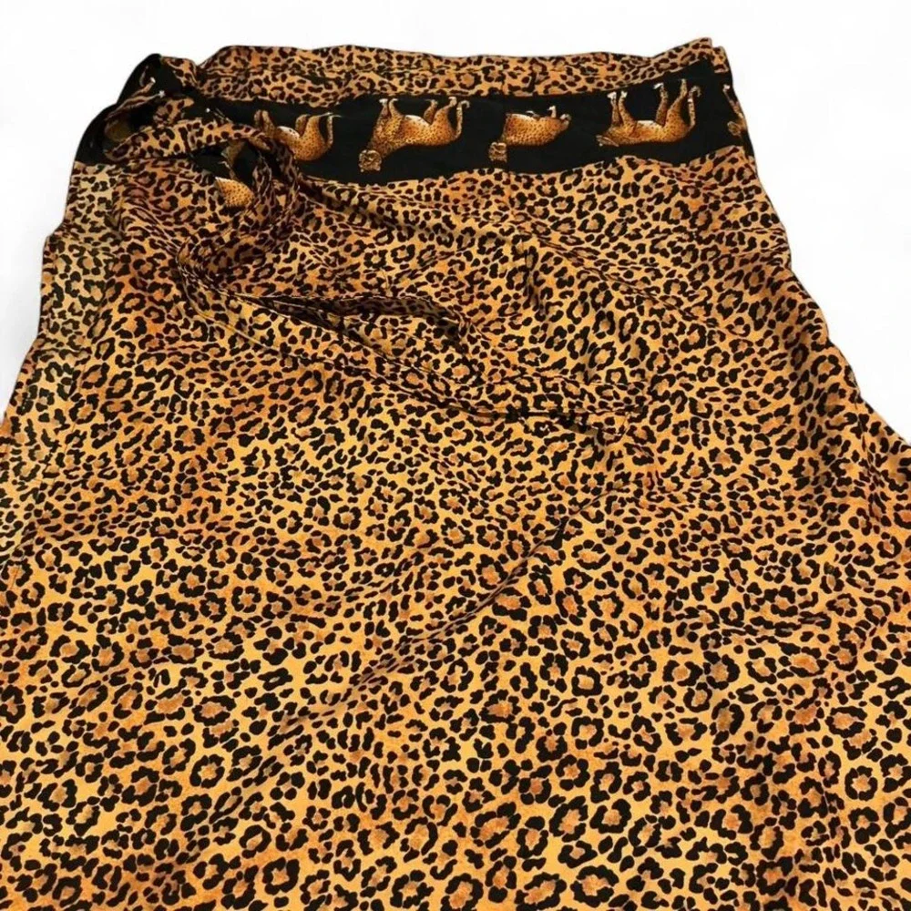 Brown and black cheetah print cover-up wrap #beach #resortwear #summer #safari‎